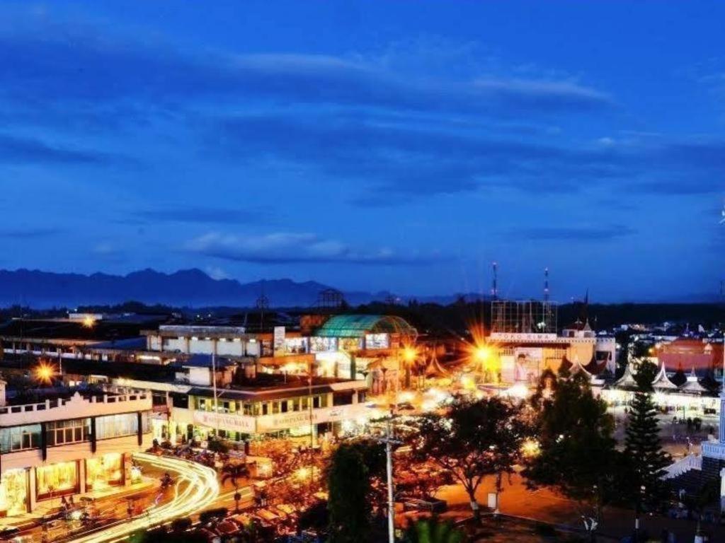 Hotel Benteng Bukittinggi Exterior photo